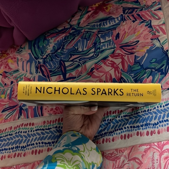 NEW Nicholas Sparks The Return Hard Cover Novel - Picture 4 of 4